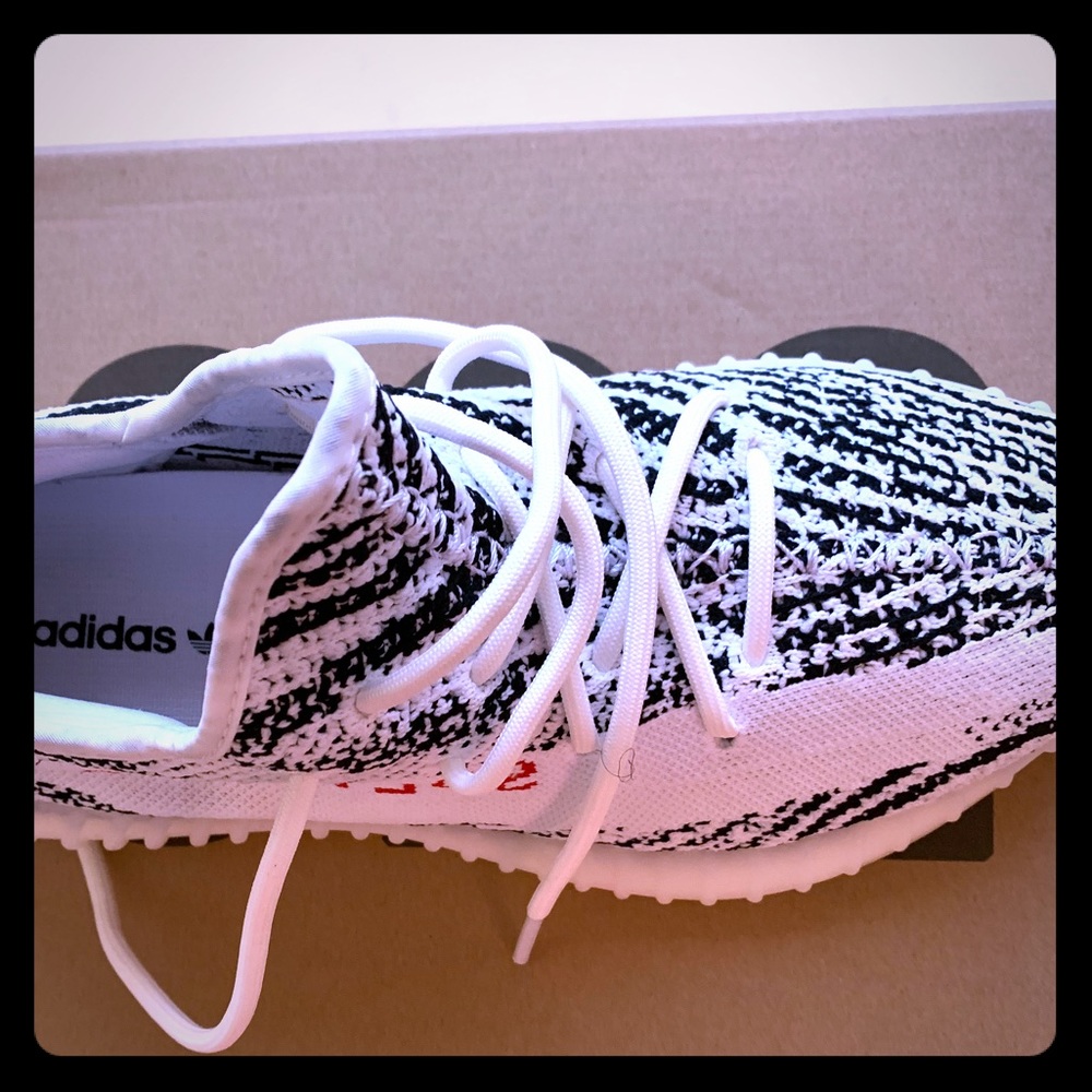 Yeezy Boost 350 V2